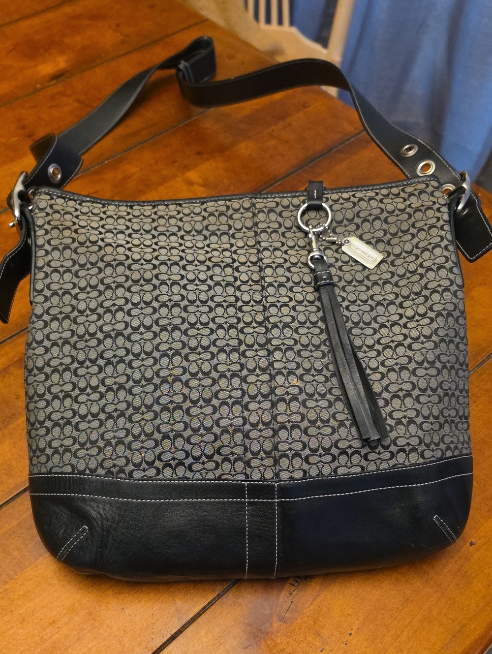 COACH | SIGNATURE C CANVAS HOBO SHOULDER BAG| F066-F10416 | * AS-IS *